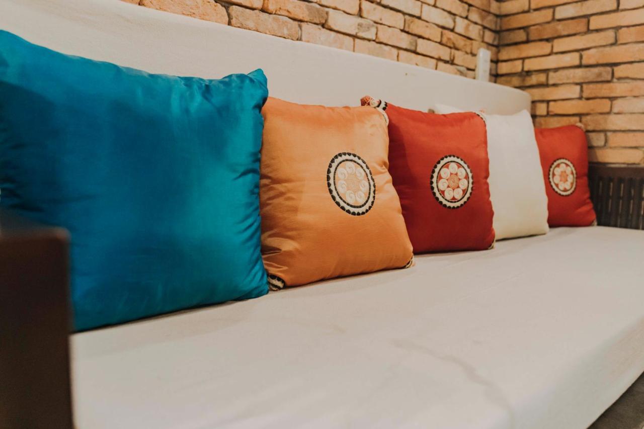 Stay&Chill - S.1: Ancient Studio Nearby Bui Vien Hô Chi Minh-Ville Extérieur photo