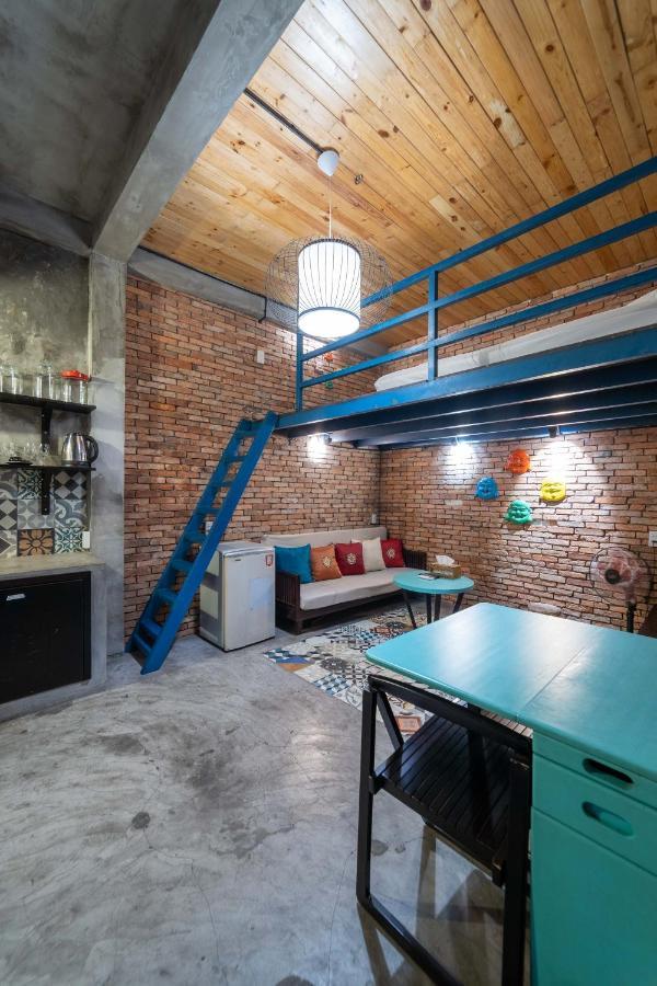 Stay&Chill - S.1: Ancient Studio Nearby Bui Vien Hô Chi Minh-Ville Extérieur photo