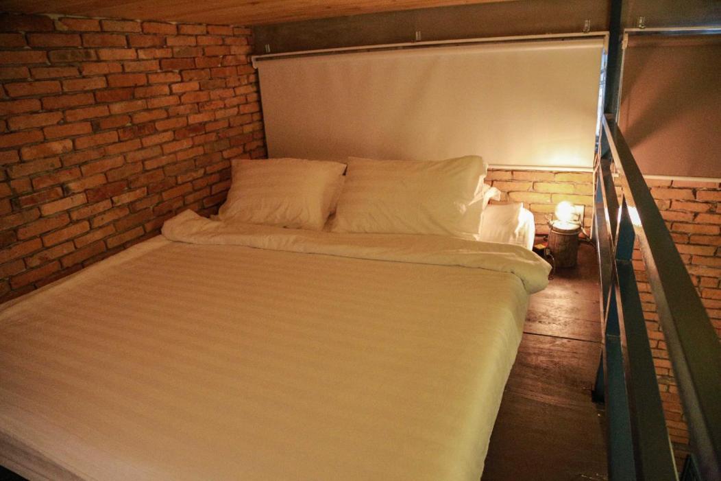Stay&Chill - S.1: Ancient Studio Nearby Bui Vien Hô Chi Minh-Ville Extérieur photo